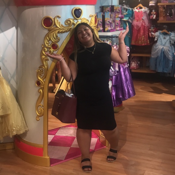 SOLD on Curtsy Fashion nova Dress 👗 - Picture 5 of 5